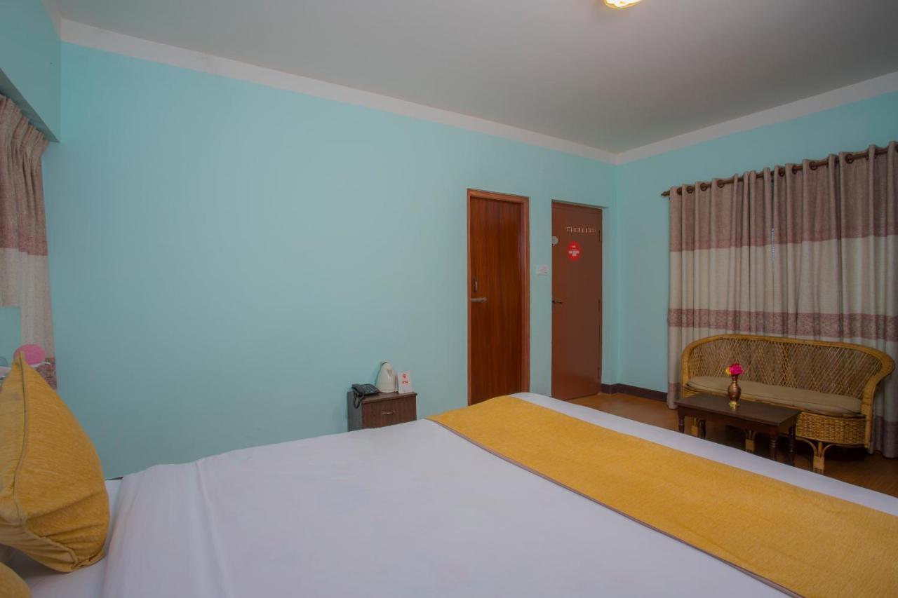 Hotel Golden Three Godavari ภายนอก รูปภาพ